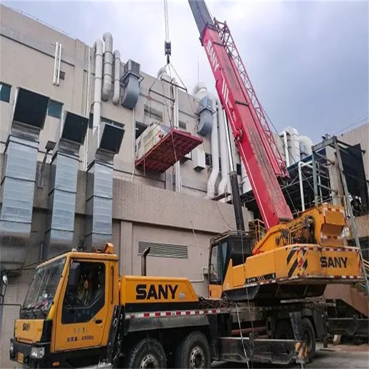 清城租赁大型汽车吊，助力工程项目高效进行