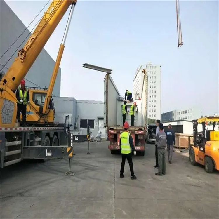 清城如何找到附近的吊车救援服务