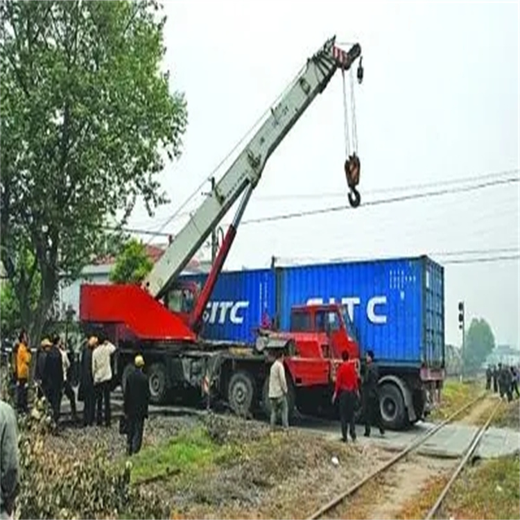 清城如何快速找到附近的吊车救援公司