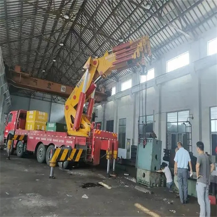 清城速查！附近自卸吊车租赁电话及租赁全攻略